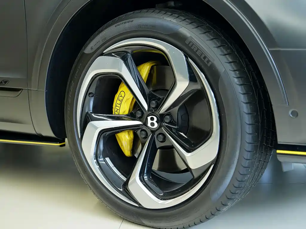Bentley Bentayga — миниатюра 10