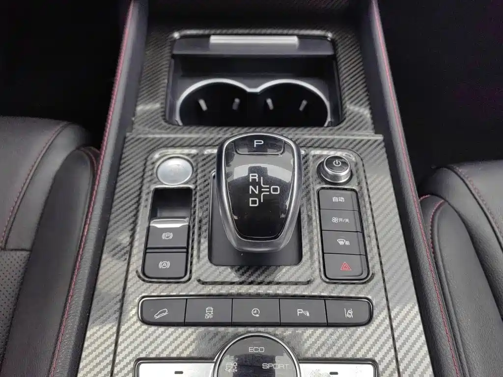 BYD Tang New Energy — миниатюра 13
