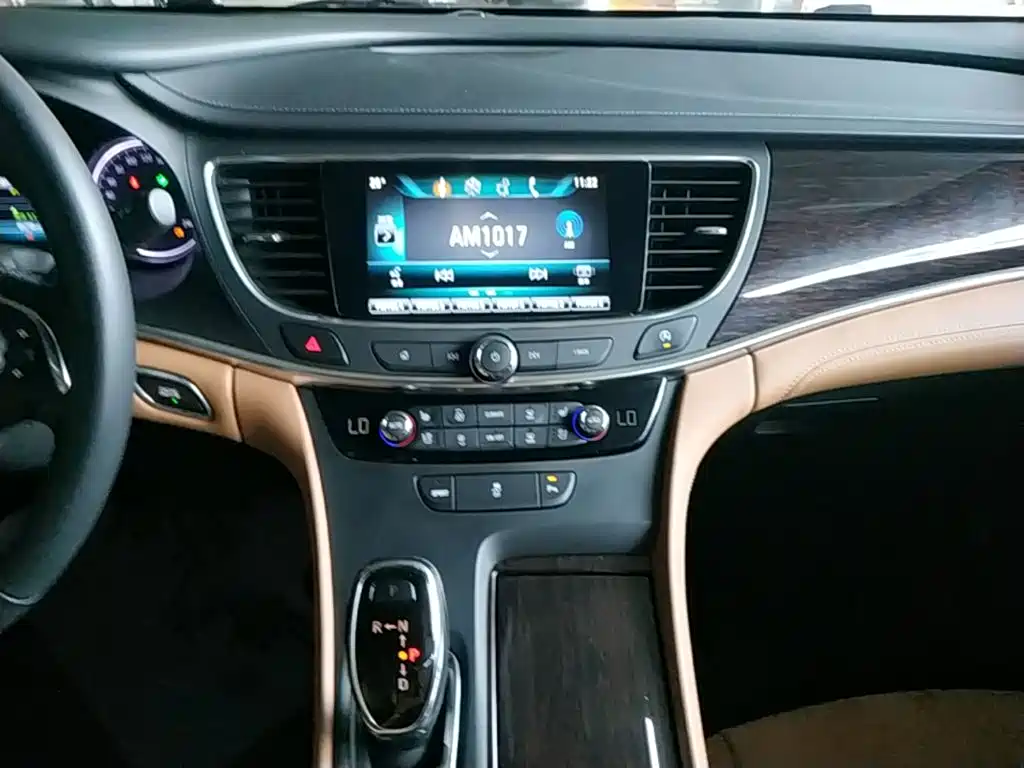 Buick LaCrosse — миниатюра 13