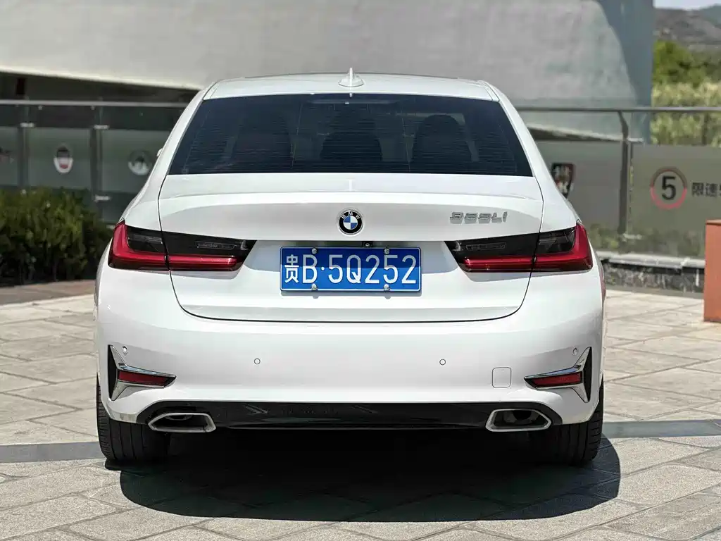 BMW 3 Series — миниатюра 8