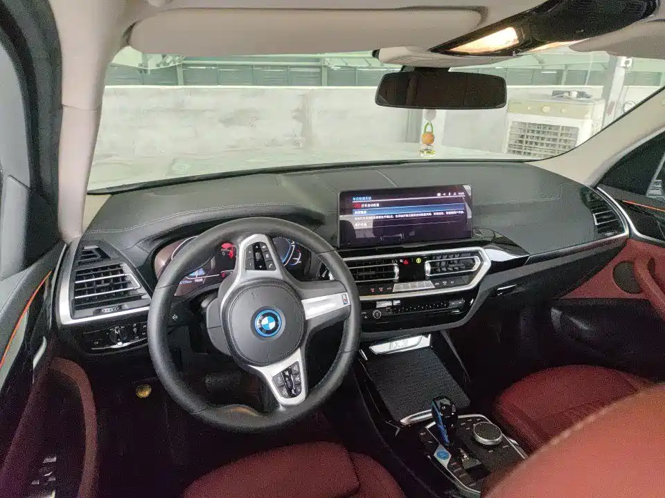 BMW iX3 — миниатюра 3