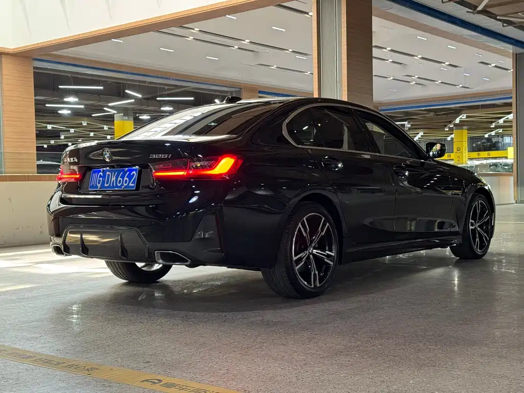BMW 3 Series — миниатюра 7