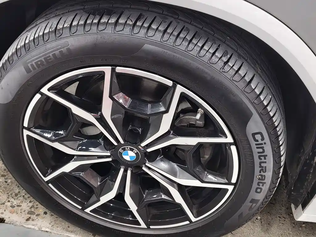BMW X3 — миниатюра 8