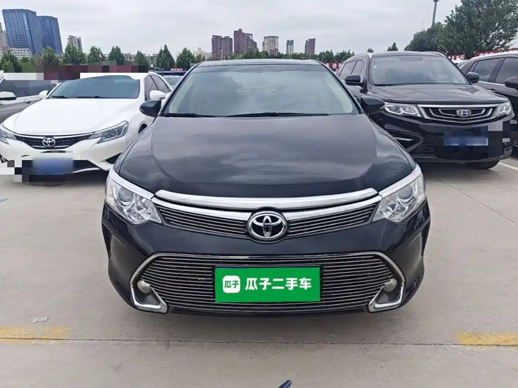 Toyota Camry — миниатюра 3