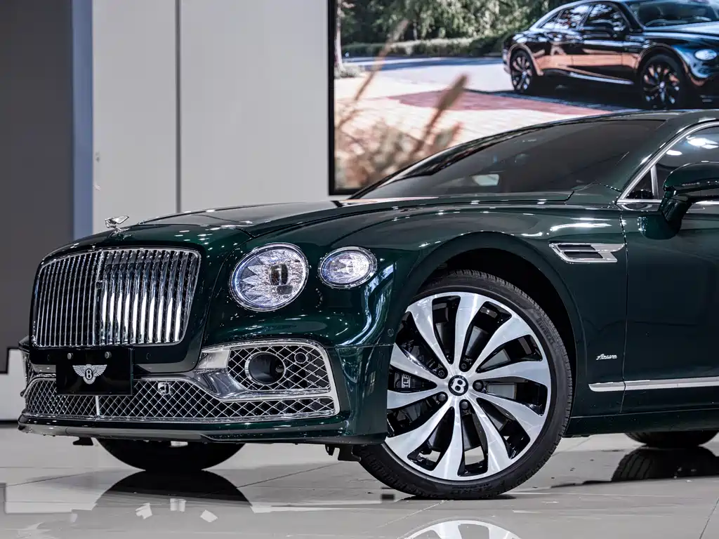 Bentley Flying Spur — миниатюра 5