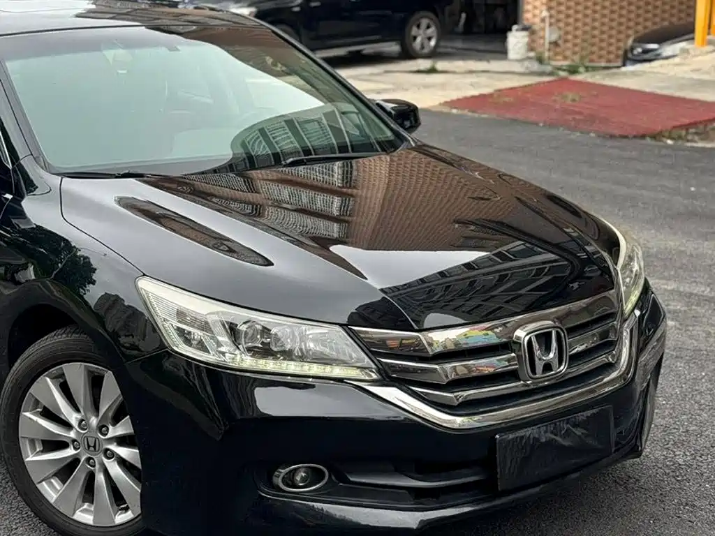 Honda Accord — миниатюра 2