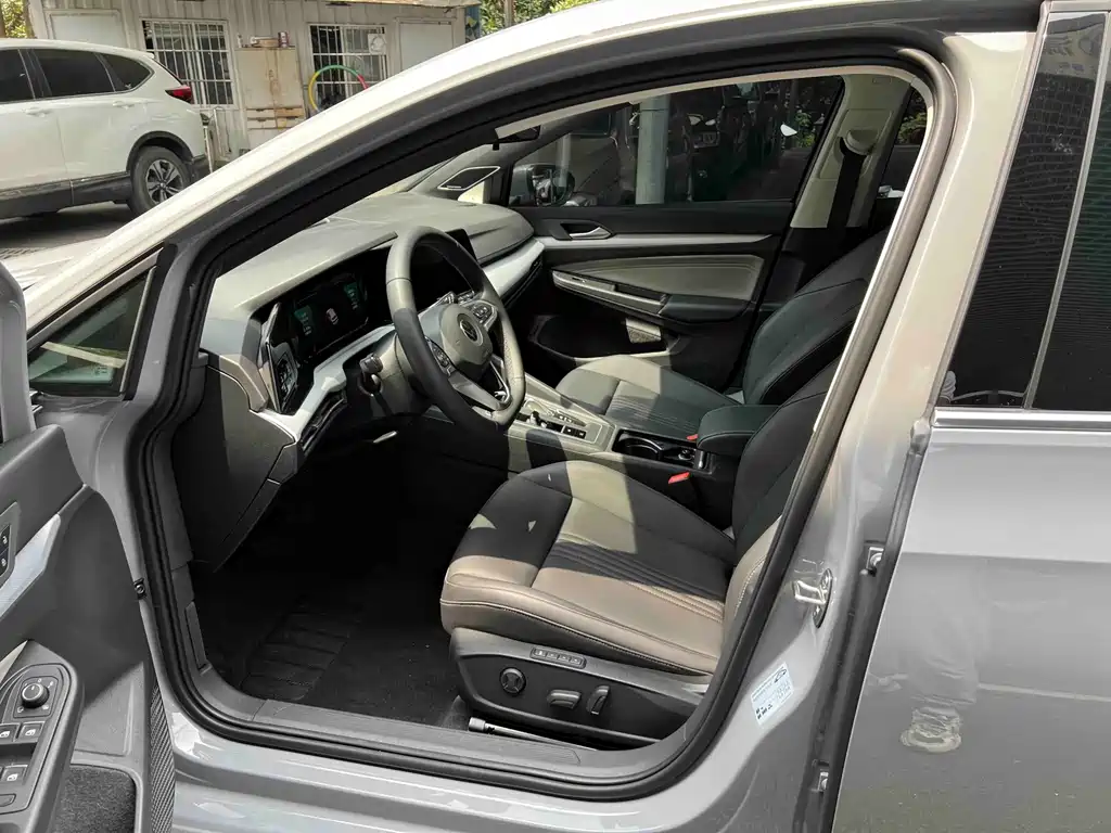 Volkswagen Golf — миниатюра 8
