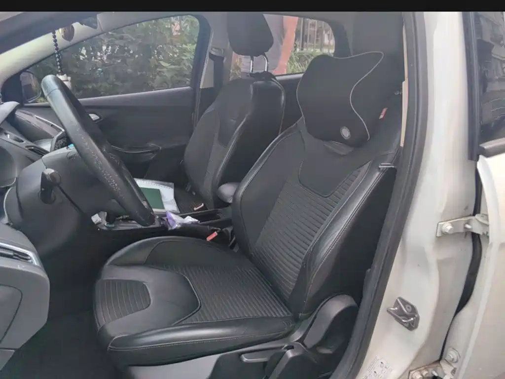 Ford Focus — миниатюра 14