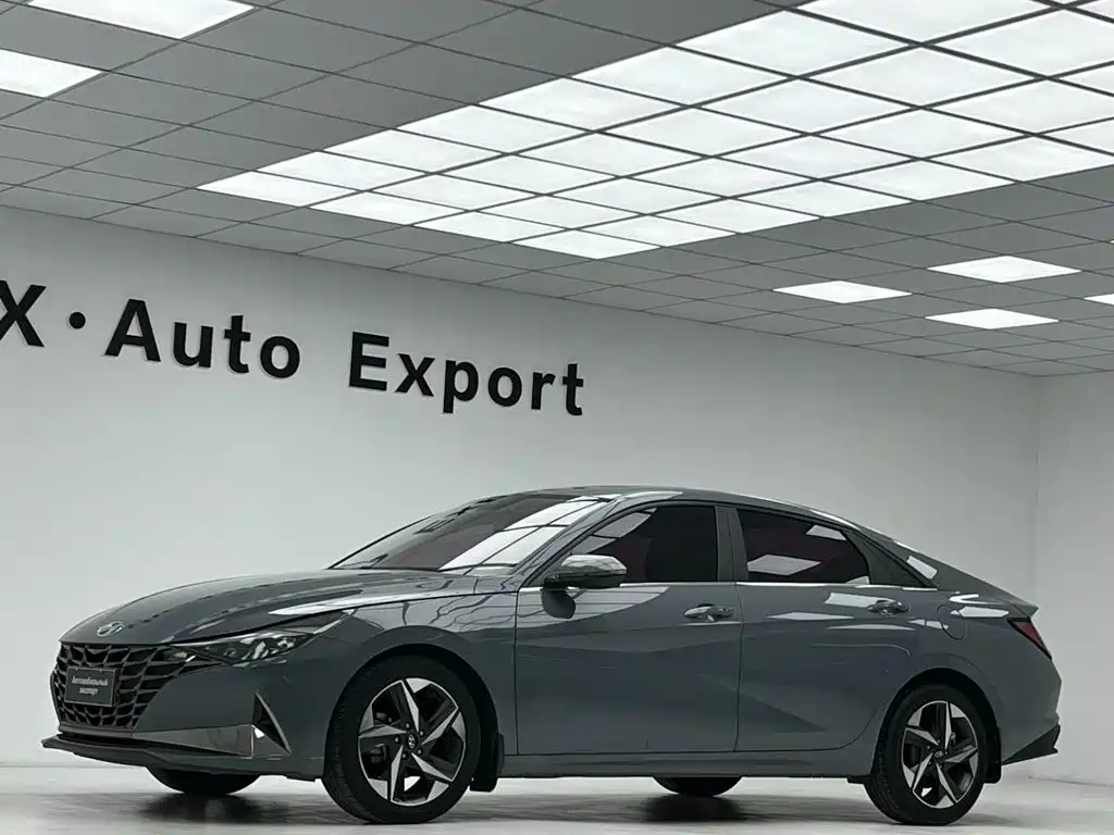 Hyundai Elantra — миниатюра 8