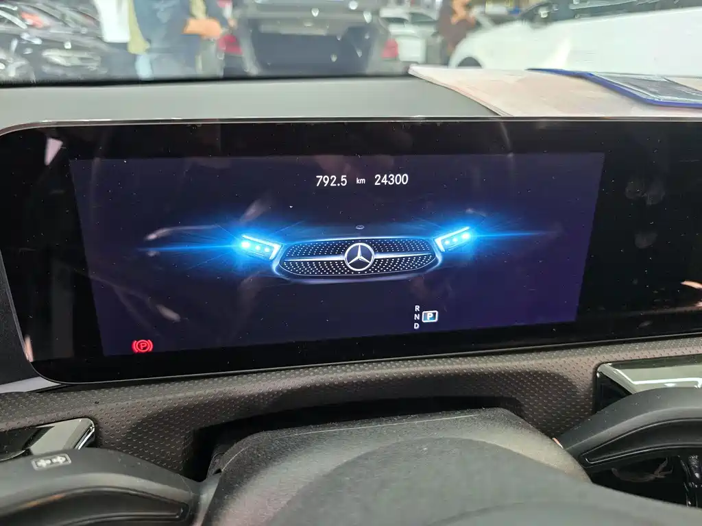 Mercedes-Benz GLA — миниатюра 6