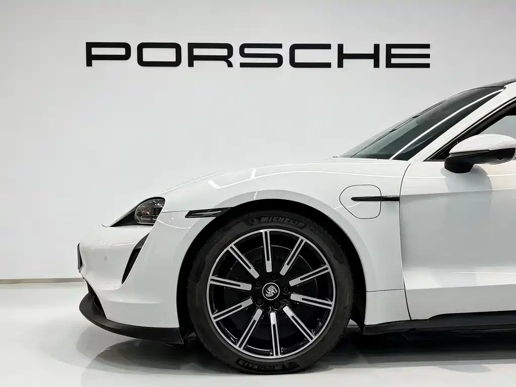 Porsche Taycan — фотографии объявления, Фото 5