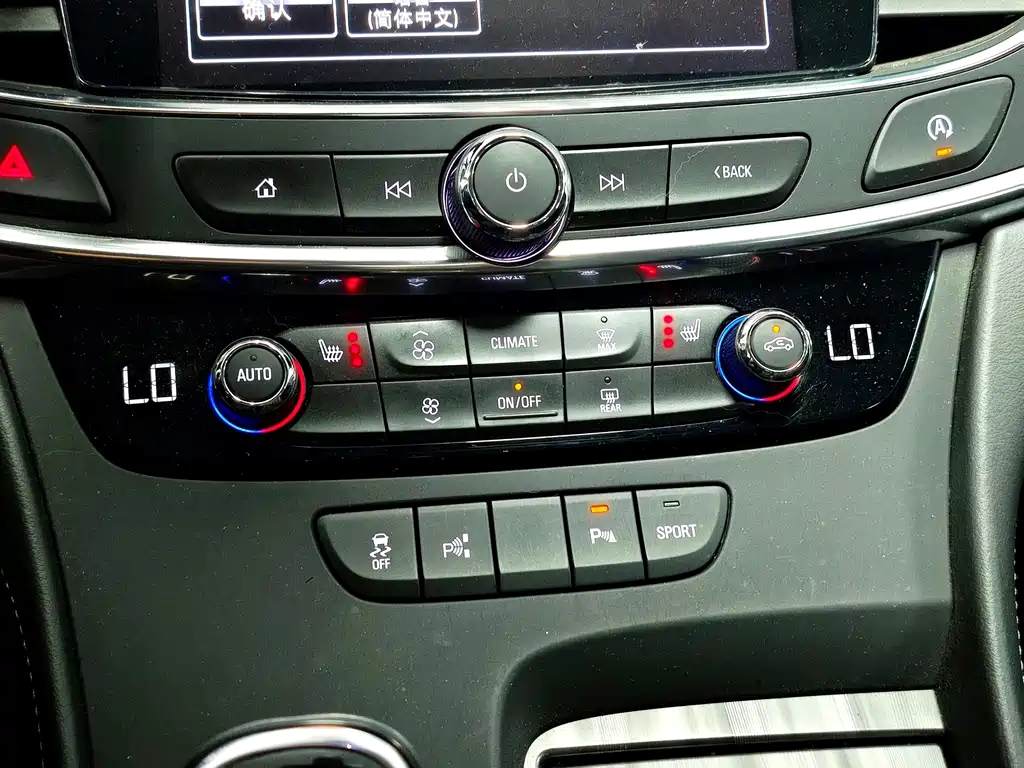 Buick LaCrosse — миниатюра 12