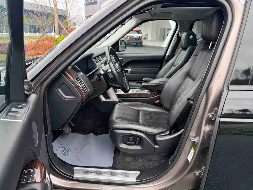 Land Rover Range Rover 2016 3.0 SC V6 Vogue Long Wheelbase