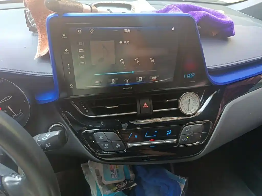 Toyota IZOA — миниатюра 13