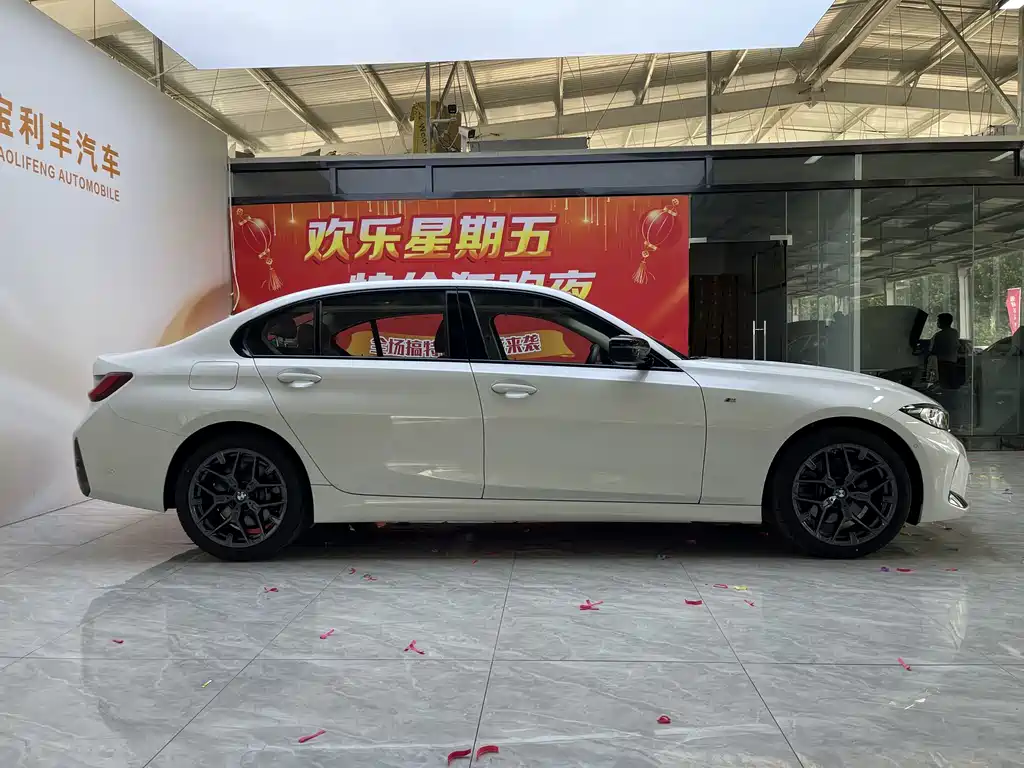 BMW 3 Series 3 2025 330Li M Sport