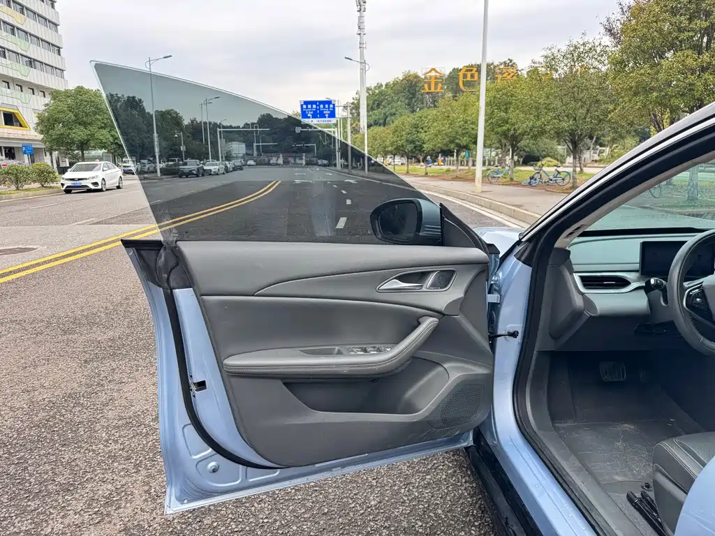 Fengxing Xinghai S7 — миниатюра 5