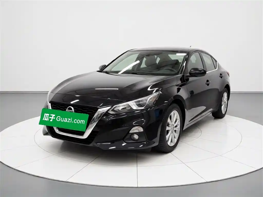 Nissan Teana 2022