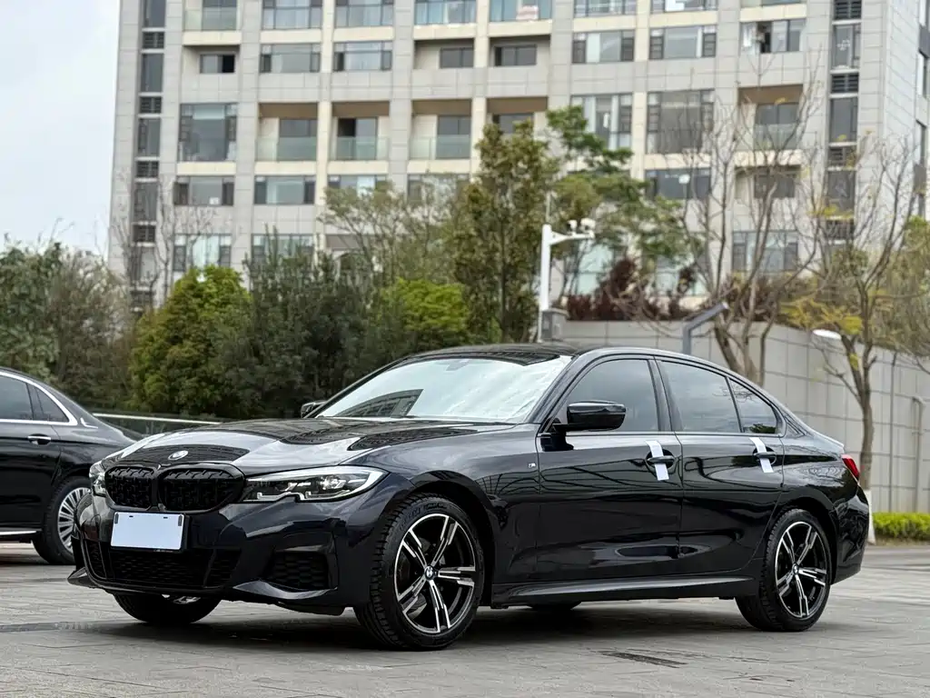 BMW 3 Series 2021