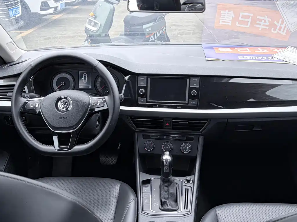 Volkswagen Lavida — миниатюра 6