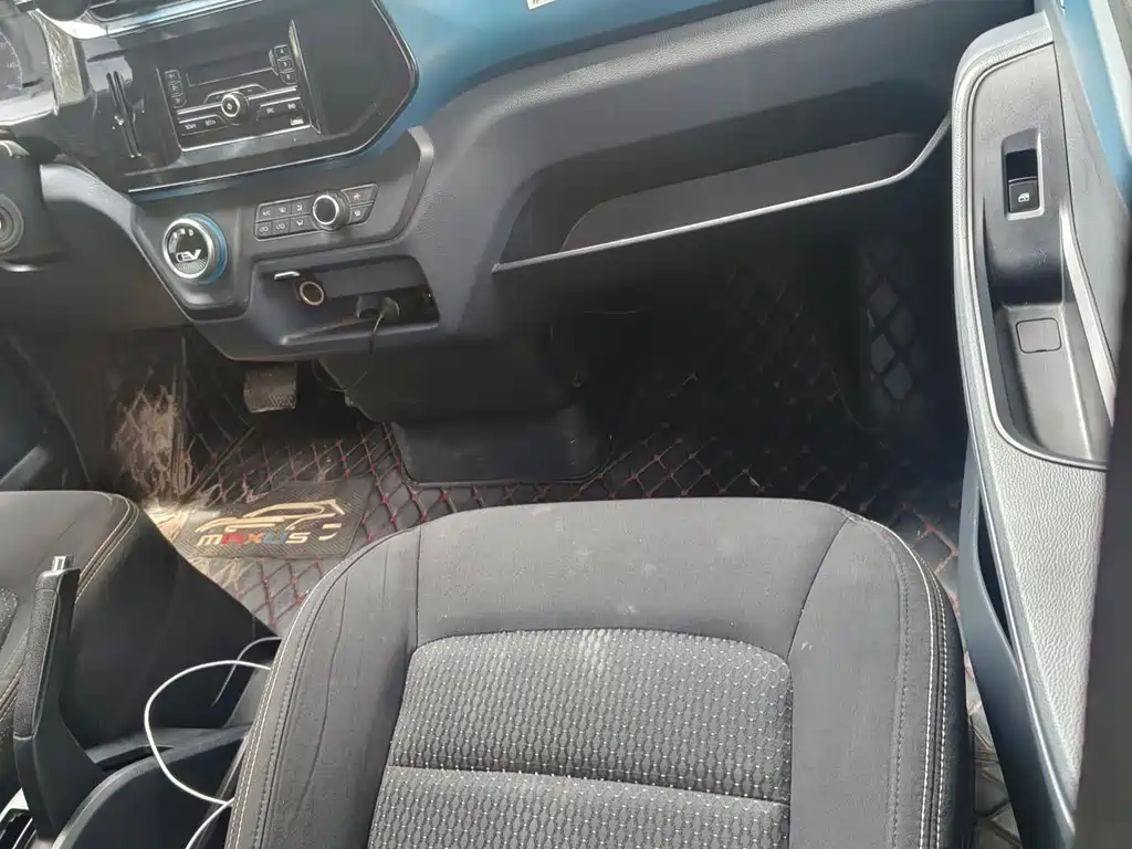 SAIC MAXUS CHASE EV30