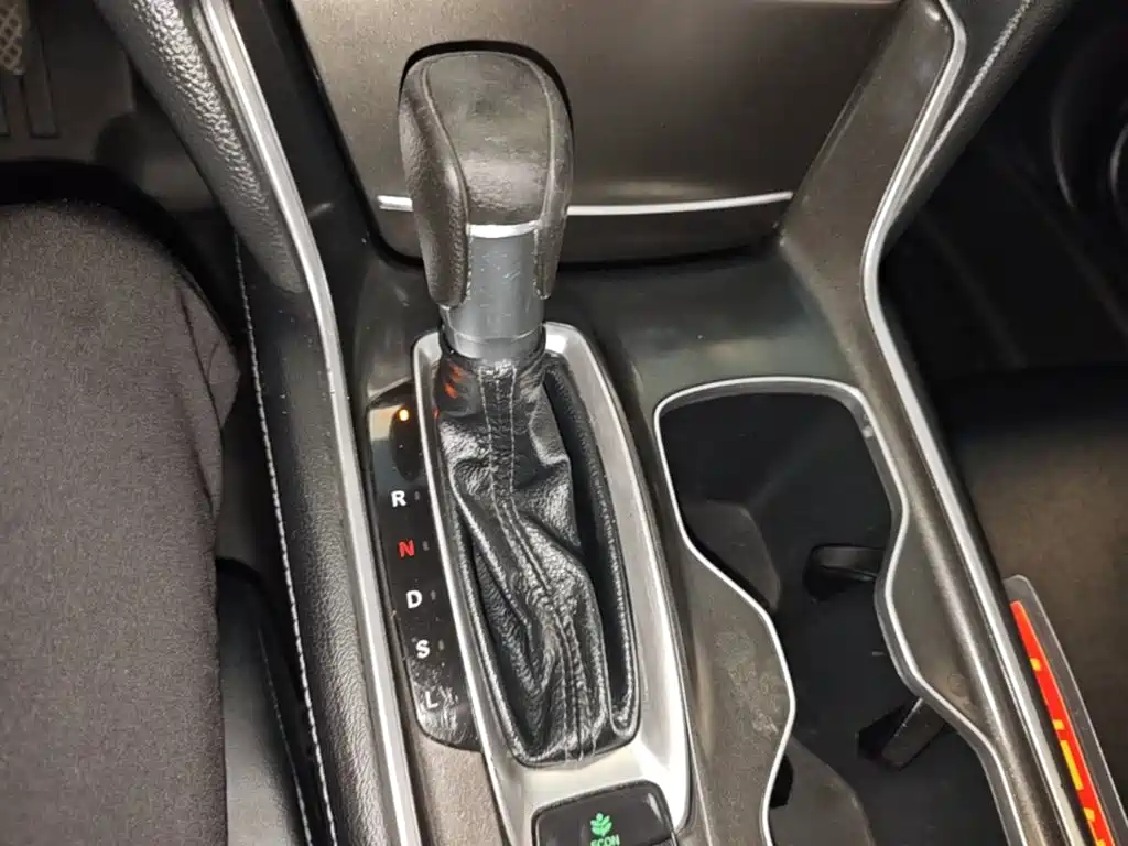 Honda Accord — миниатюра 14
