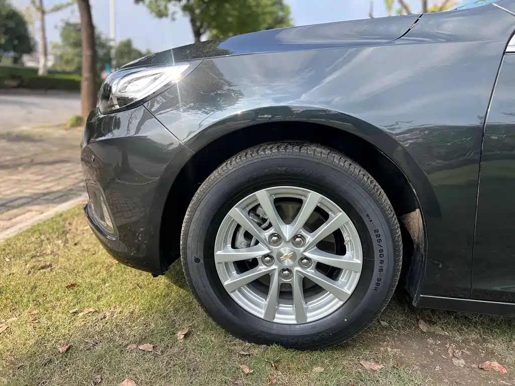 Chevrolet Malibu — миниатюра 15