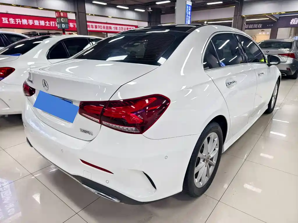 MERCEDES-BENZ A CLASS