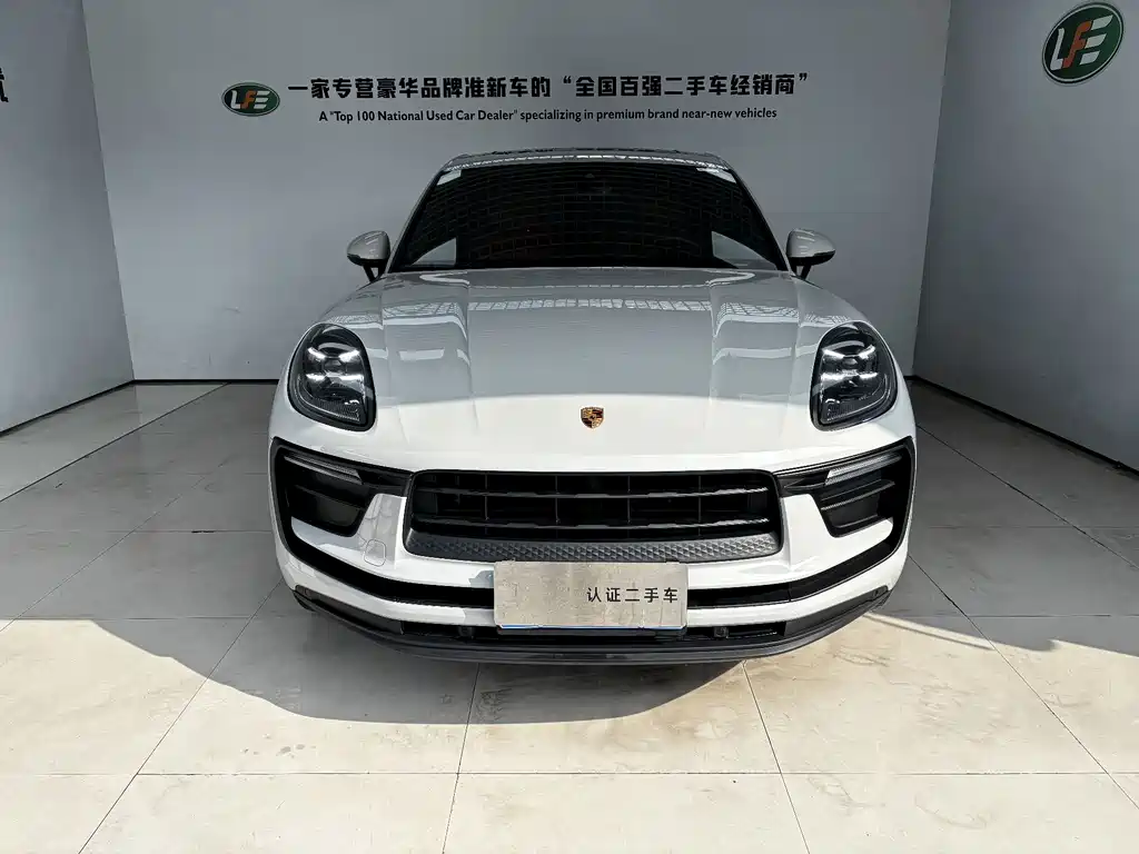Porsche Macan — миниатюра 3