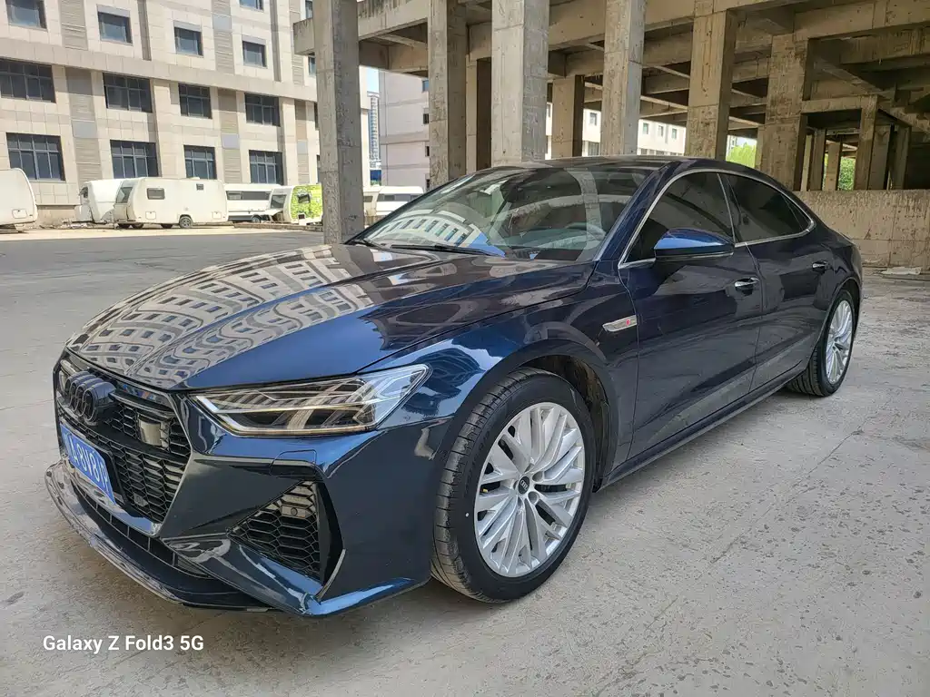 Audi A7L 2022