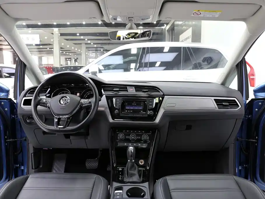 Volkswagen Touran — миниатюра 10