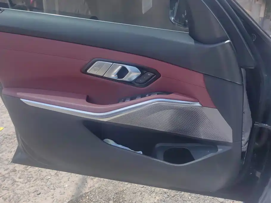 BMW 3 Series — миниатюра 7