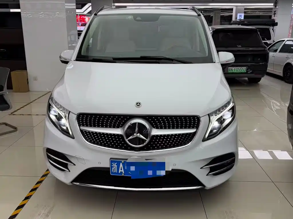 MERCEDES-BENZ V CLASS