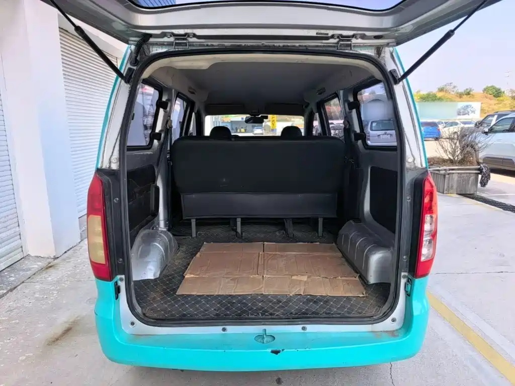 Wuling Hongguang V — миниатюра 19