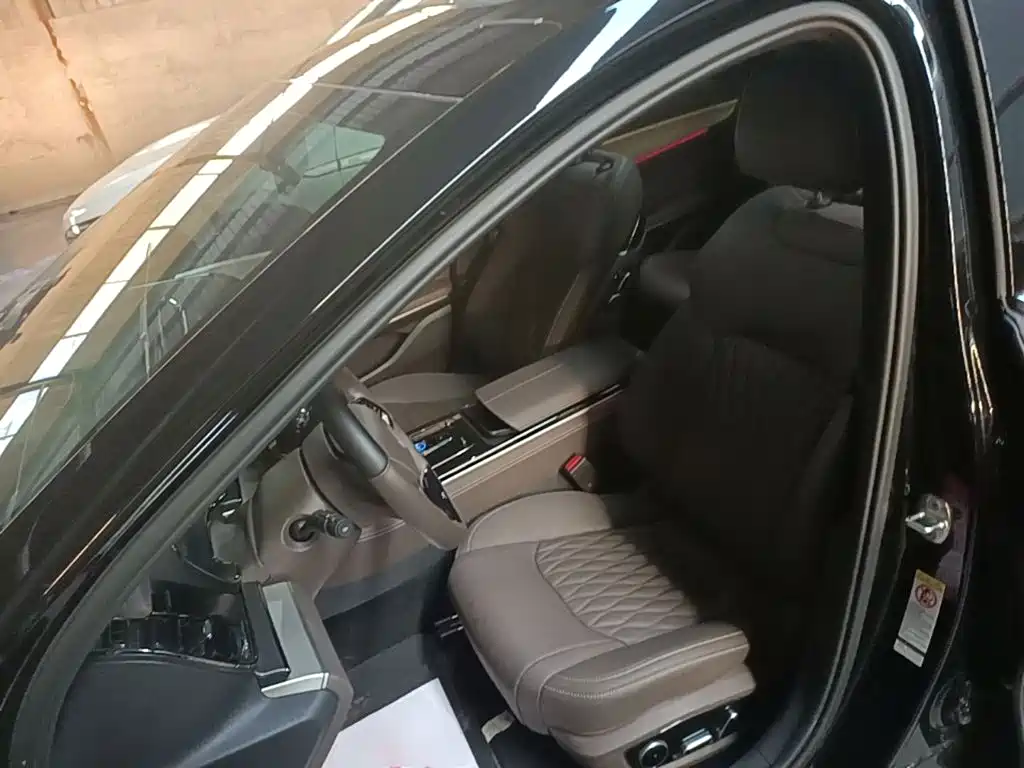 BYD Han — миниатюра 15