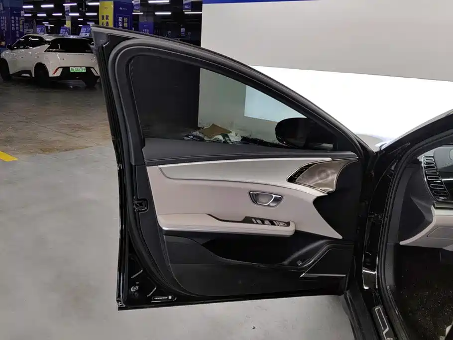 BYD Han — миниатюра 7