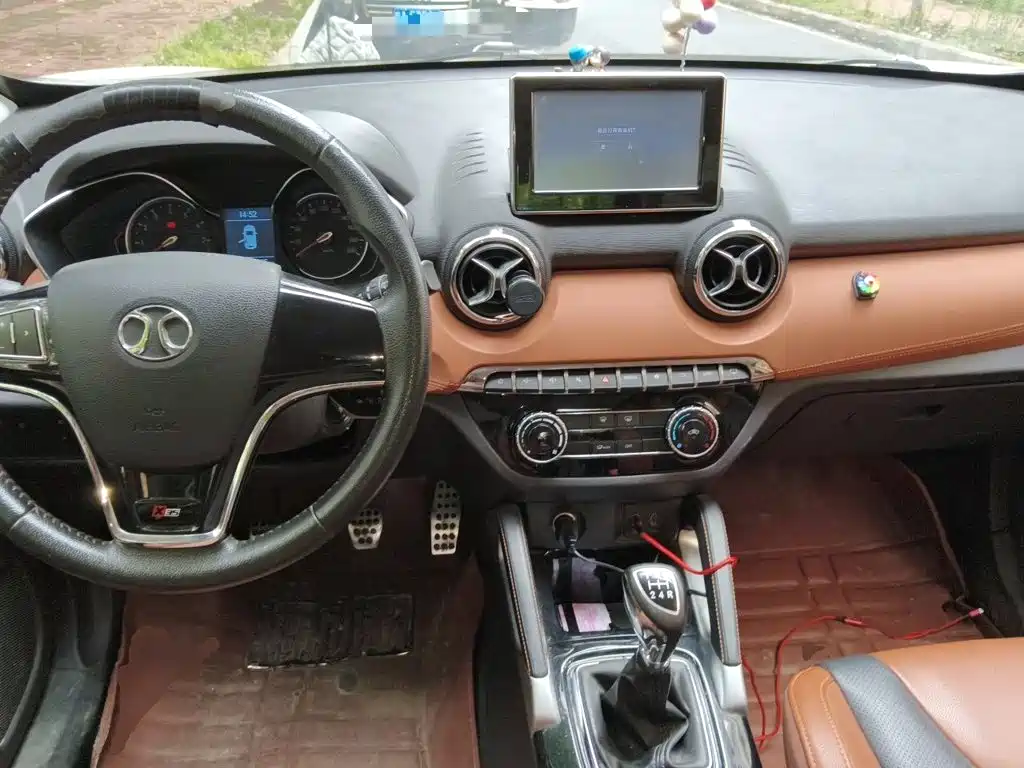 BAIC Senova X35 — миниатюра 5