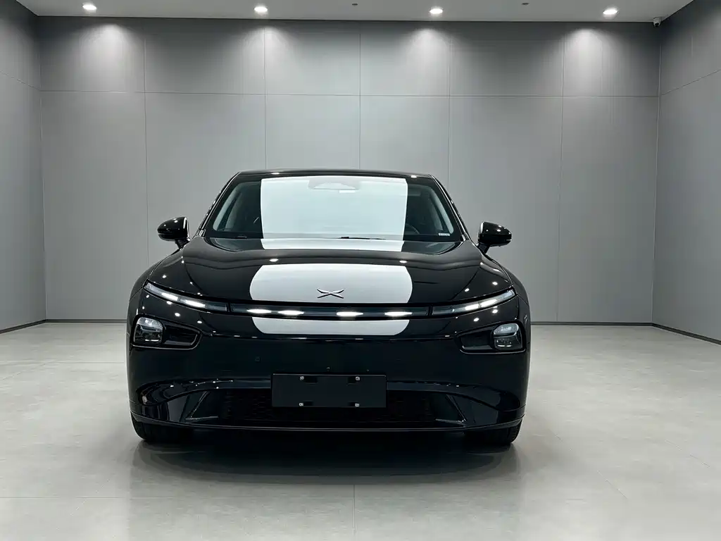 XPeng P7 — миниатюра 2