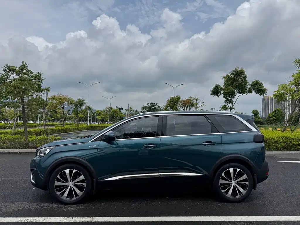 Peugeot 5008 — миниатюра 8