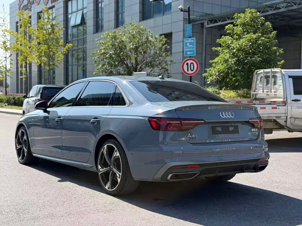 Audi A4L — миниатюра 14
