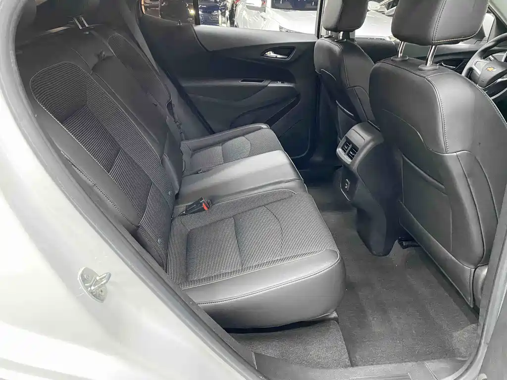 Chevrolet Equinox 2019 535T AT VI