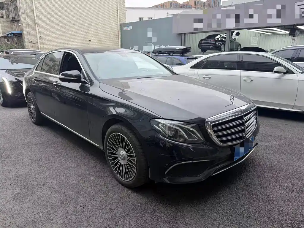 Mercedes-Benz E-Class — миниатюра 3