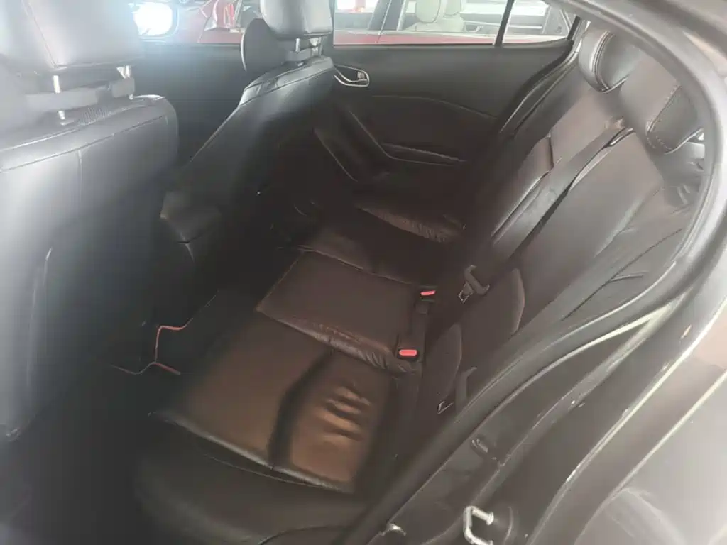 Mazda 3 Axela — миниатюра 17