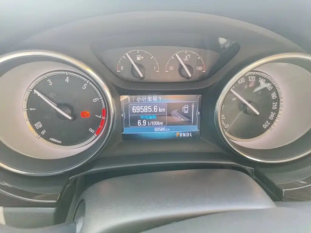 Buick Verano — миниатюра 12