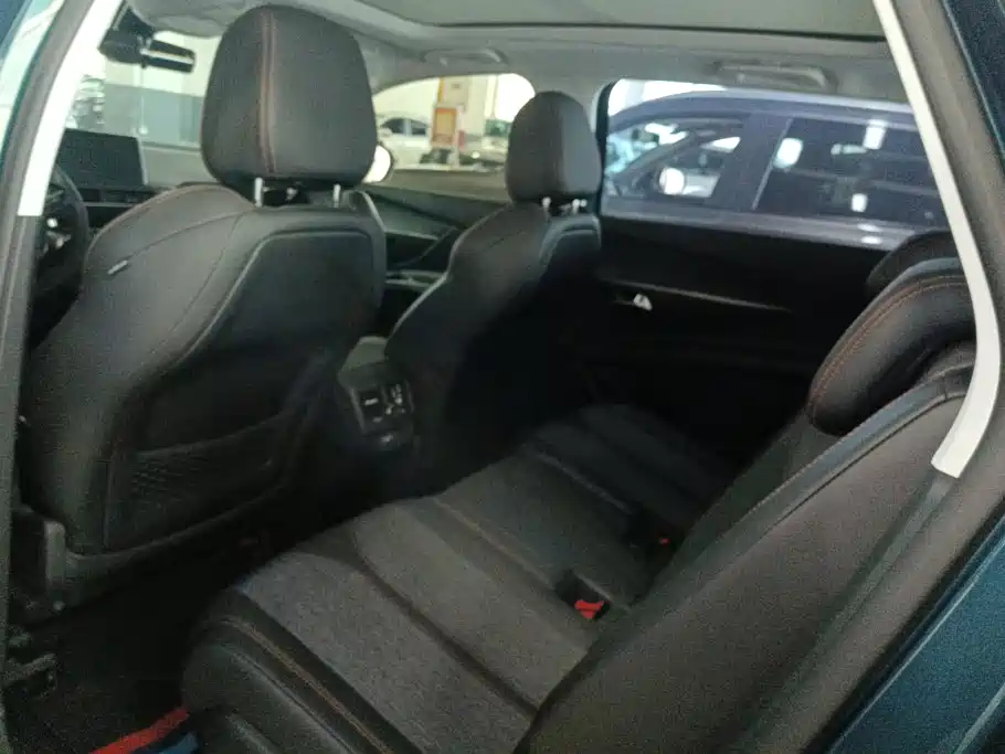 Peugeot 5008 — миниатюра 11