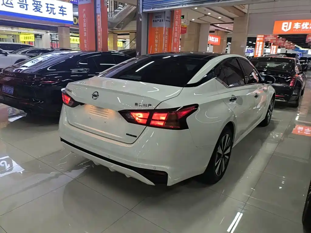 Nissan Teana — миниатюра 7