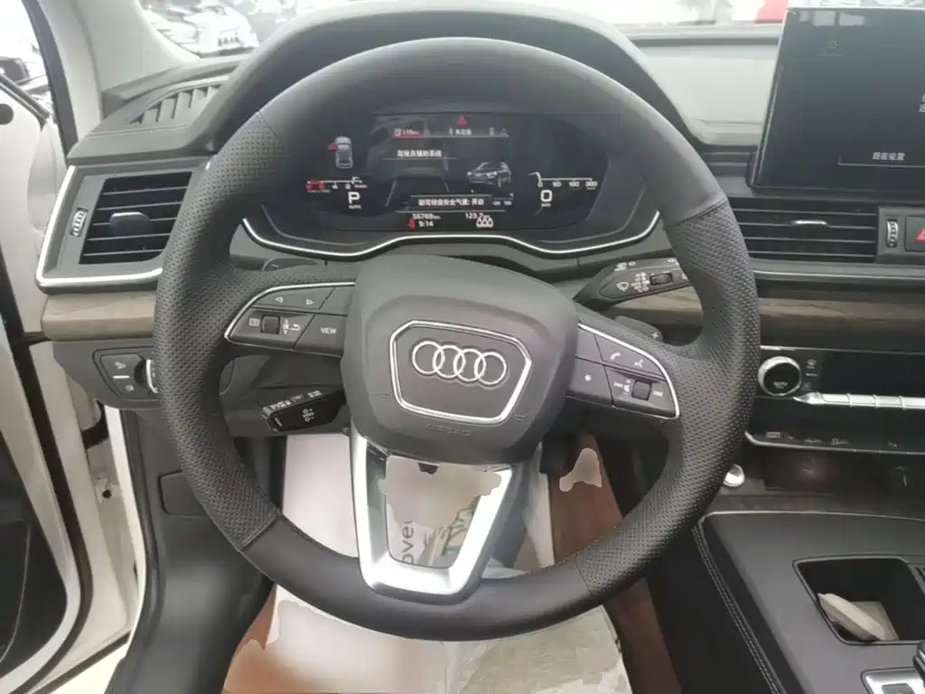Audi Q5L — миниатюра 11