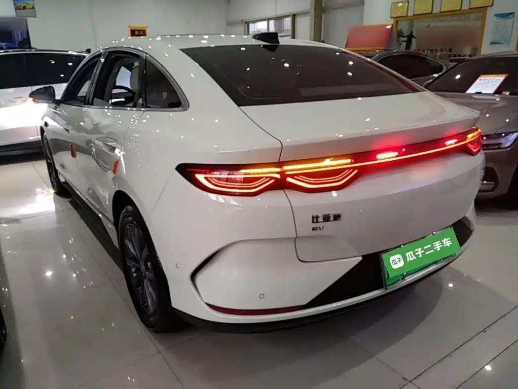 BYD Qin L — миниатюра 5