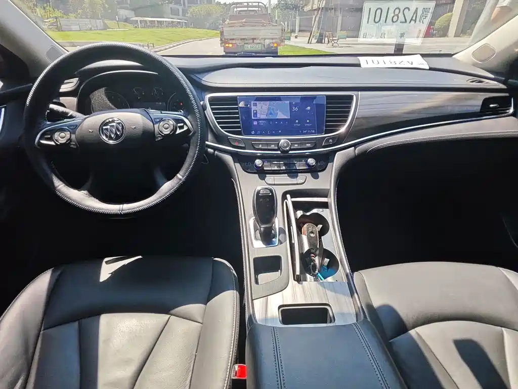 Buick LaCrosse — миниатюра 4