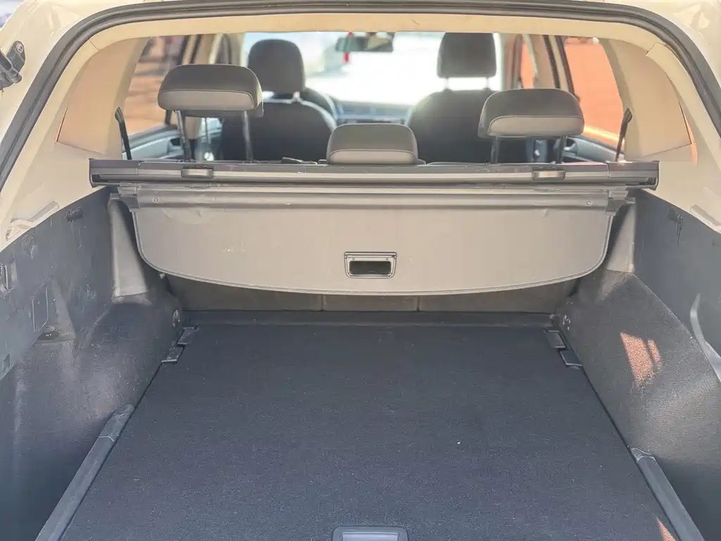 Volkswagen Tiguan L — миниатюра 10