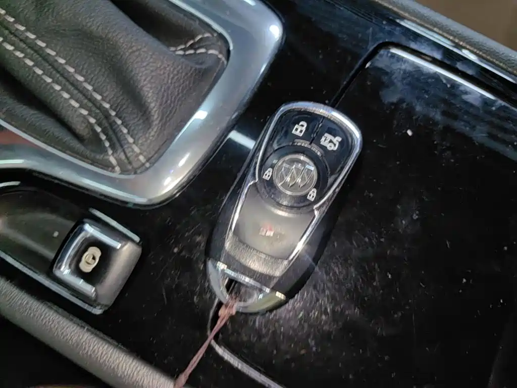 Buick Regal — миниатюра 9
